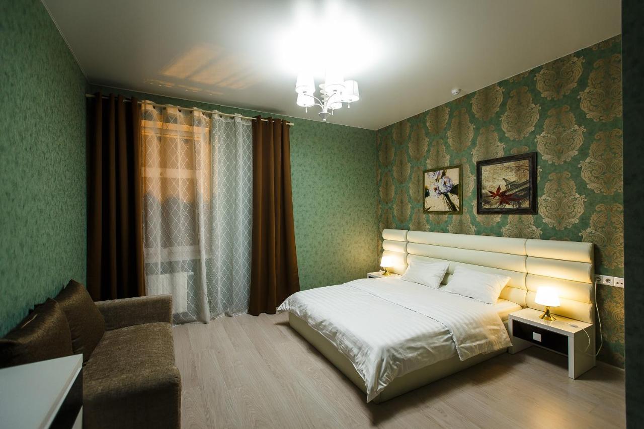Lazar Hotel Baranavichy Exterior photo